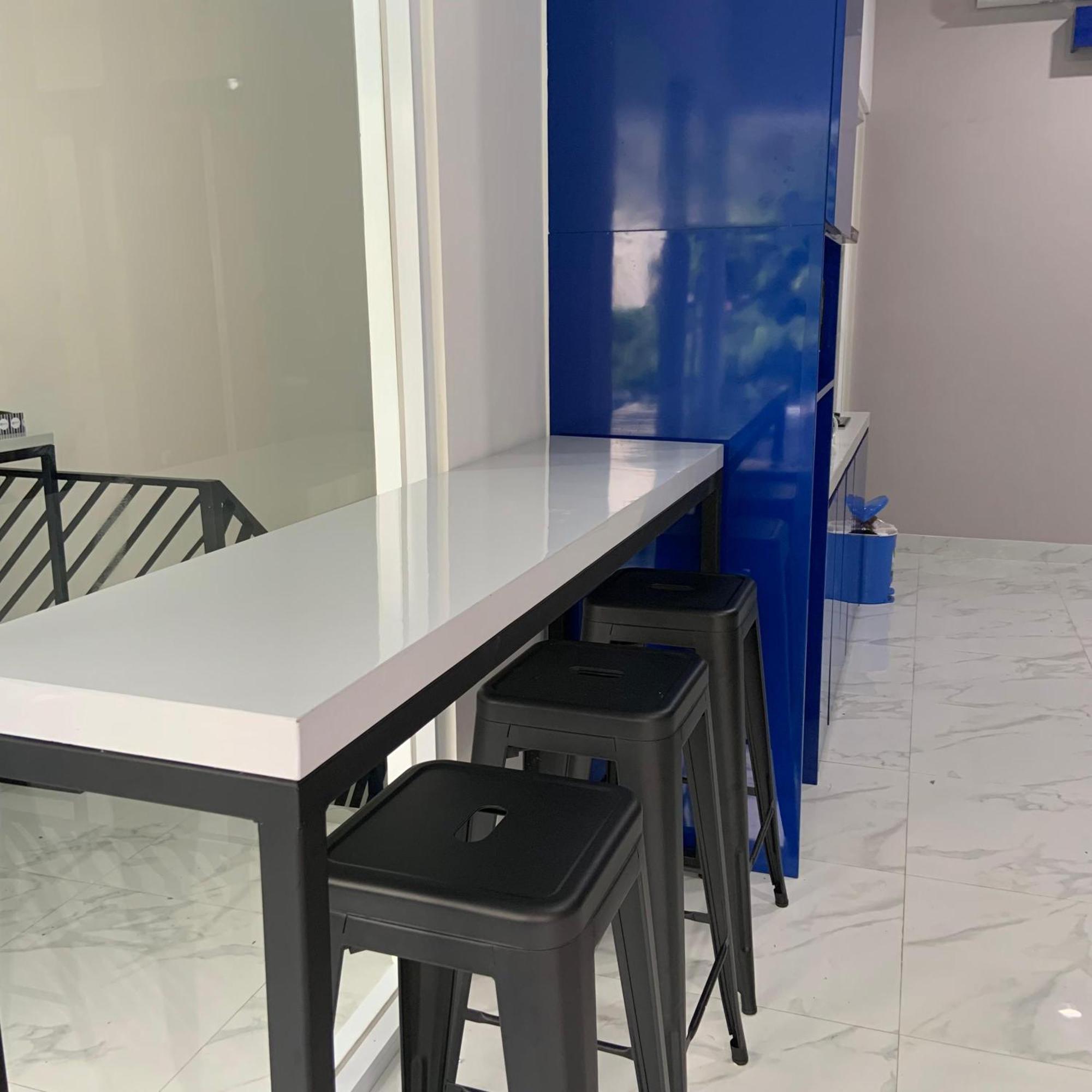 Rosalyne Sleepbox Malioboro 3 Hotel Джокякарта Екстериор снимка